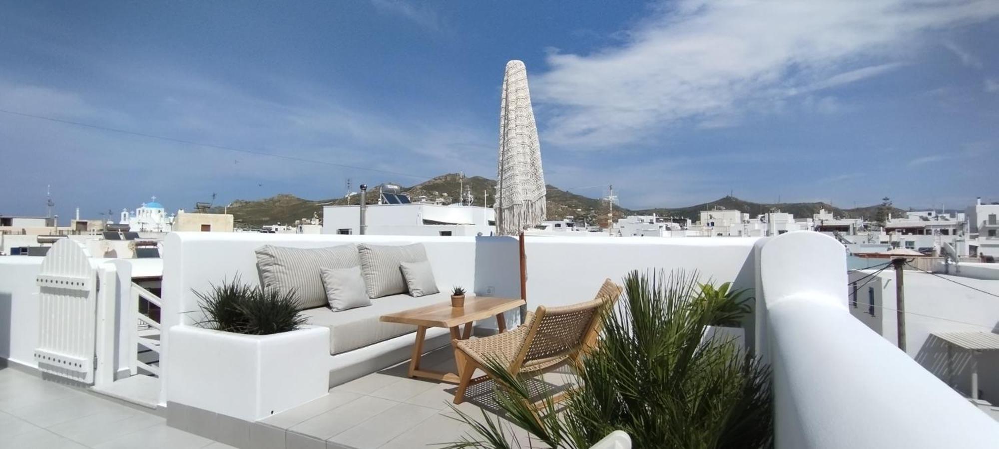 Kamvas Deluxe * Naxos City